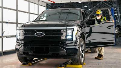 Ford начал производство электрического пикапа F150 Lightning - autonews.autoua.net - штат Мичиган
