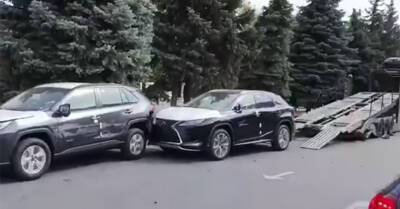 У дилера Toyota и Lexus разбили новые RAV4 и RX при разгрузке - autocentre.ua - Молдавия