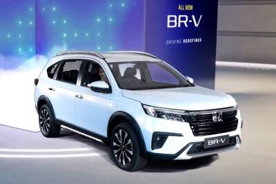 Бюджетный кроссовер Honda BR-V сменил поколение: новый имидж и увеличенный дорожный просвет - kolesa.ru - Россия - Индонезия