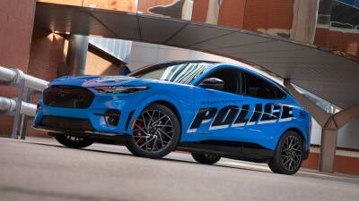 Ford показал полицейский электромобиль Mustang Mach-E - autonews.autoua.net - Англия - Usa - штат Мичиган