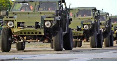 Видео: военные испытывают багги на базе Lada Niva - motor.ru - Россия - Нижегородская обл.