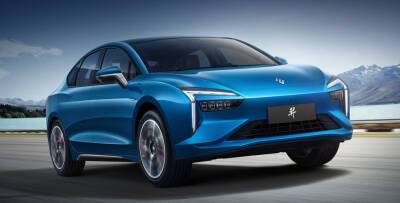 Компания Renault представила в Китае новый полноприводный электроседан Jiangling Yi - avtonovostidnya.ru - Китай