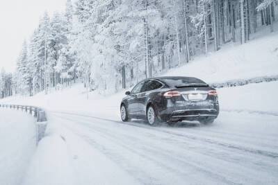 Автомобильное путешествие зимой: советы, как сделать поездку безопасной - autocentre.ua