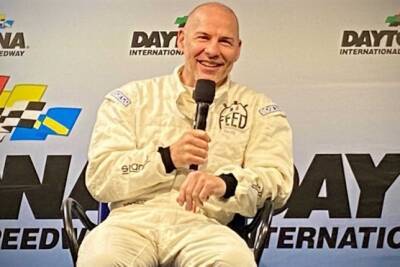 Жак Вильнев - Жак Вильнёв собирается выступить в Daytona 500 - f1news.ru