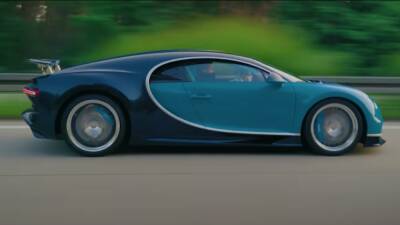 Посмотрите, как Bugatti Chiron развивает максимальную скорость на дороге общего пользования - motor.ru - Женева