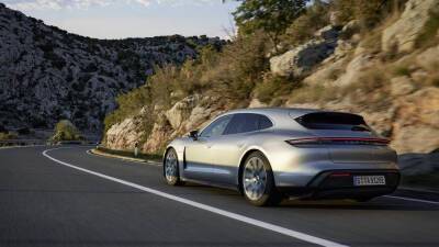 Объявлены украинские цены на Porsche Taycan Sport Turismo - autonews.autoua.net