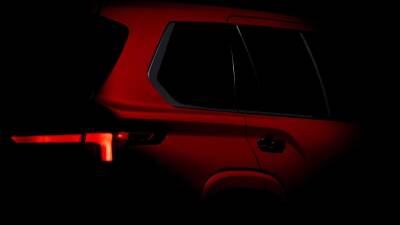 Toyota показала первый тизер нового рамного внедорожника - autocentre.ua