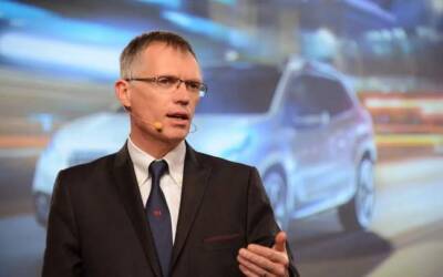 Карлос Таварес - Глава Stellantis раскритиковал принудительный переход на электромобили - auto.24tv.ua