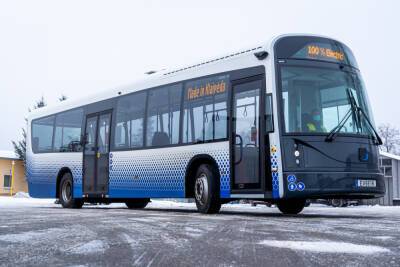 В аэропорту Вильнюса начались испытания автобуса из переработанных пластиковых бутылок - autocentre.ua - Евросоюз - Вильнюс