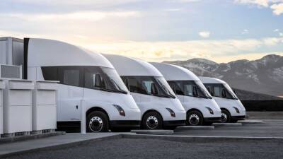 Tesla показала 4 грузовика Semi на зарядке - autonews.autoua.net - Usa - штат Невада - state Nevada