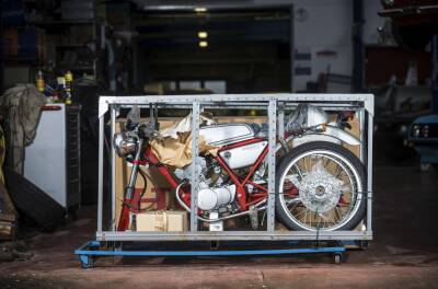24-летний мотоцикл Honda в заводской упаковке выставлен на торги - autocentre.ua