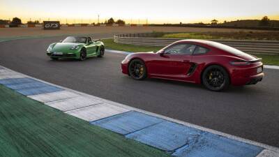 Porsche защитит моторы 718 Boxster и 718 Cayman от окурков - motor.ru