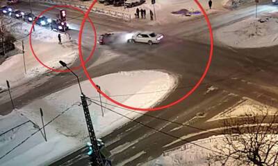 Авария на перекрестке в Петрозаводске: автомобиль отбросило на пешехода - gubdaily.ru - республика Карелия - Петрозаводск