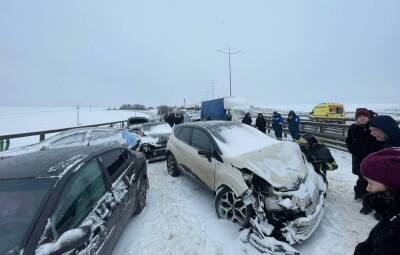 В результате столкновения 40 машин на трассе М-4 пострадали 11 человек - tass.ru - Тула - Тульская обл.