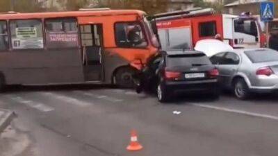 В ДТП с маршруткой в Нижнем Новгороде пострадали два человека - usedcars.ru - Нижний Новгород