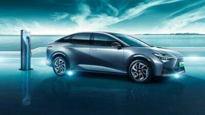 Toyota представила электрический седан bZ3 - autostat.ru - Китай