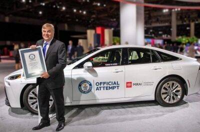 Водневий Toyota Mirai встановив світовий рекорд, проїхавши 1360 км на одному баку - news.infocar.ua