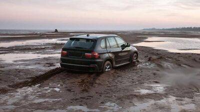 Автомобиль застрял в грязи: что делать? - auto.24tv.ua