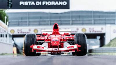 Михаэль Шумахер - Мик Шумахер - Ferrari F2003 Михаэля Шумахера стал самым дорогим проданным болидом в истории - autocentre.ua