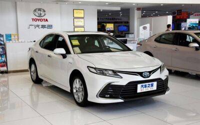 Дилеры начали продажи Toyota Camry китайского производства - autostat.ru - Китай - Россия