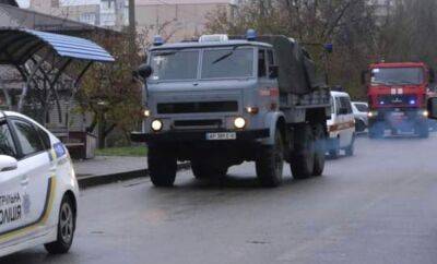 Неразорвавшуюся ракету "Искандер" вывезли на раритетном грузовике - autocentre.ua - Киев - Запорожье - Польша
