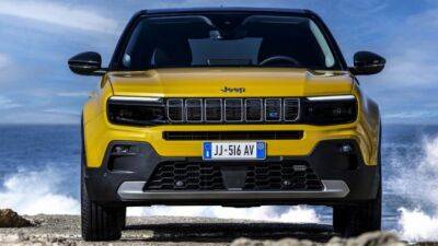Новый кроссовер Jeep Avenger получил бензиновую модификацию - usedcars.ru - Сша