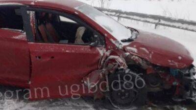 На загородной трассе в Югре столкнулись две иномарки, пострадали 4 человека - usedcars.ru - округ Югра - район Сургутский