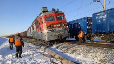 КамАЗ и поезд столкнулись в Новосибирской области, водитель погиб - usedcars.ru - Россия - Новосибирская обл.