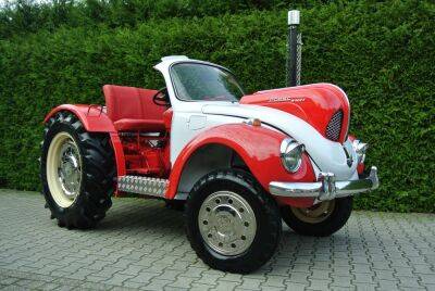 Трактор Porsche попробовали переделать в Volkswagen Beetle - autocentre.ua - Голландия