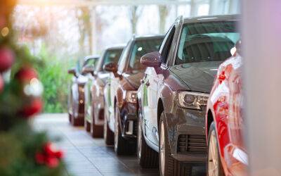 Дмитрий Славнов - Эксперт рассказал, почему опасно покупать автомобиль в конце года - zr.ru