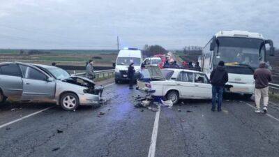 В результате двойного ДТП на Кубани пострадали два человека, один погиб - usedcars.ru - Краснодарский край - Кубань