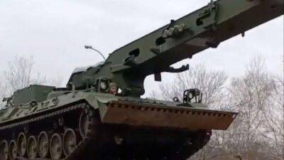 ВСУ уже использует "невидимые" немецкие мостоукладочные машины: видео - auto.24tv.ua - Украина - Канада - Германия - Италия - Австралия - Голландия