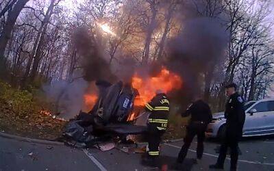 Машина в огне, водитель зажат... счет на секунды! - zr.ru - штат Канзас - Usa - New York