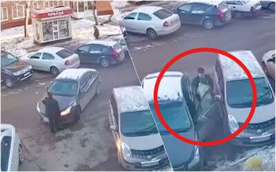 Парковочные войны: мужчина избил девушку из-за места на парковке - zr.ru - Тула - Днр - Лнр - Донбасс