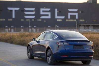 Tesla сократила оснащение Model 3 и Model Y, но клиенты не в курсе - autocentre.ua - Китай - Германия - Англия - Шанхай - Австралия