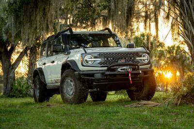 Ford снова расширил семейство Bronco: теперь версия для болот - kolesa.ru - Сша - штат Флорида