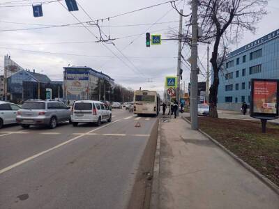 В Ростове на мужчину наехал маршрутный автобус - dontr.ru - Россия