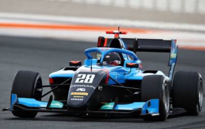 Ф3: Уильям Алатало подписал контракт с Jenzer Motorsport - f1news.ru - Финляндия - Бахрейн