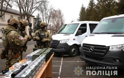 Mercedes Benz Sprinter - Михаил Кузнецов - Спецназовцы КОРД получили бронированные Mercedes-Benz - autocentre.ua - Украина - Сша