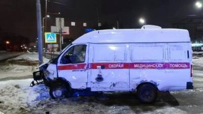 Четыре человека пострадали в ДТП со «скорой» в Череповце - usedcars.ru - Череповец