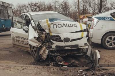 Сколько патрульных машин разбили в ДТП за 2021 год? - news.infocar.ua - Украина