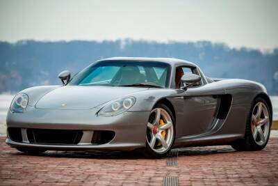 Почти новый Porsche Carrera GT с минимальный пробегом продадут с аукциона - autocentre.ua