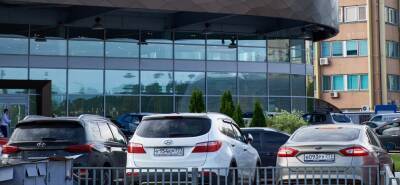 Карлос Таварес - Autonews: некоторые автомобильные бренды могут покинуть рынок РФ из-за ситуации с Украиной - avtonovostidnya.ru - Украина - Россия