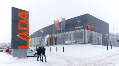 Продажи новых легковых автомобилей и LCV в РФ упали на 3,7% в январе 2022 года - avtonovostidnya.ru - Россия
