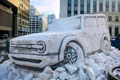 Посмотрите на огромный Ford Bronco из снега (видео) - autocentre.ua - штат Нью-Йорк