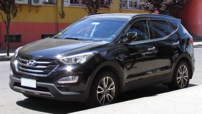 Концерн Hyundai призвал водителей автомобилей Hyundai и KIA парковаться на улице - avtonovostidnya.ru - Santa Fe