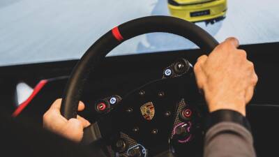 Porsche позволит превращать любую дорогу в трассу для игрового симулятора - motor.ru