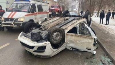 В Уфе при опрокидывании машины погиб человек - usedcars.ru - Уфа