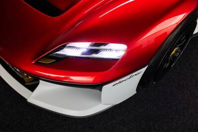 Электрический Porsche 718 подтверждён официально: у него будет среднемоторный характер - kolesa.ru - Англия