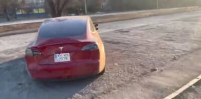 В Мариуполе обнаружили почти целую Tesla Model 3 (видео) - autocentre.ua - Украина - Мариуполь